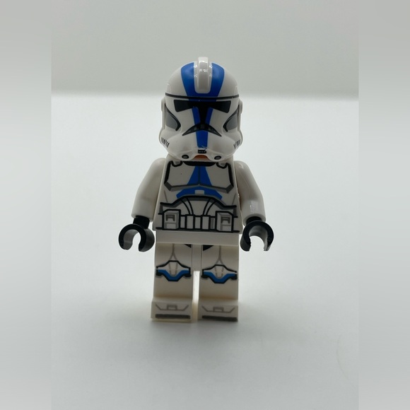 LEGO Star Wars Minifigure 501st Legion Clone Trooper - Picture 2 of 7